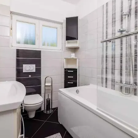 Apartman In 39371 Novi Vinodolski