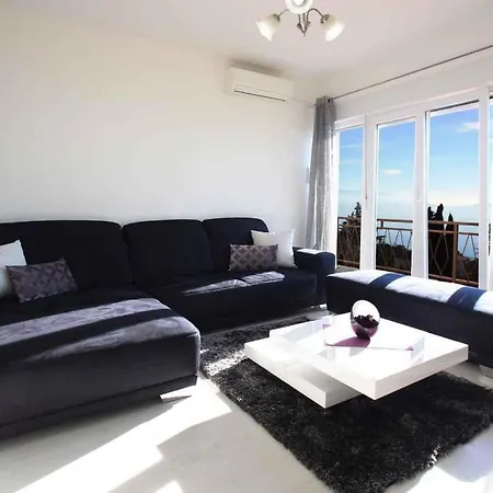Apartment In 39371