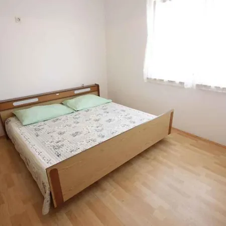 Apartment In 39371