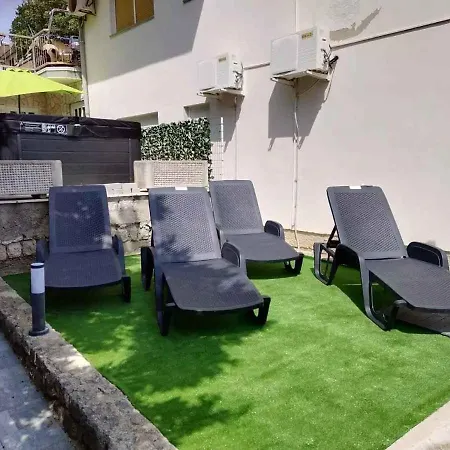 In 39371 Apartment
