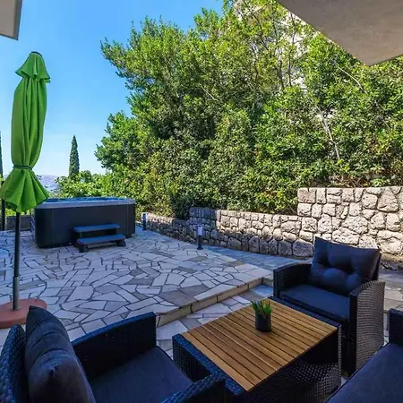 Apartment In 39371