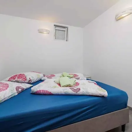 In 39371 Apartment