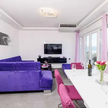 Apartment In 39371 Novi Vinodolski