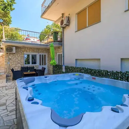 In 39371 Novi Vinodolski