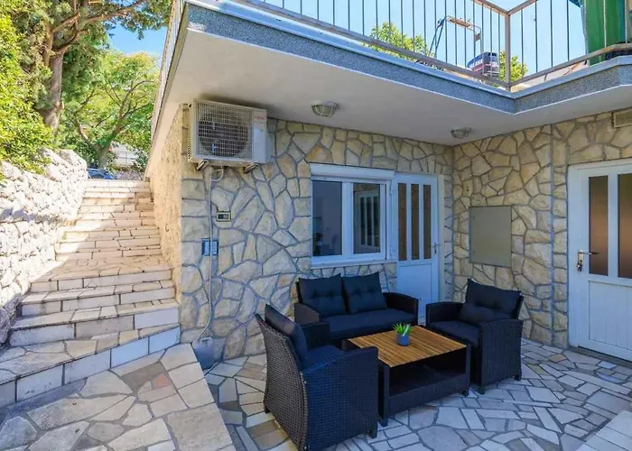 In 39371 * Novi Vinodolski